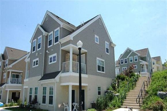 221 Linville Drive 2-3 Beds Apartment, Affordable for Rent - Photo Gallery 1