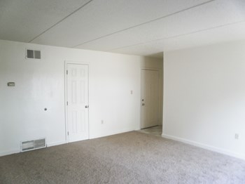 125 Haman Drive, Suite 103 1-3 Beds Apartment, Affordable for Rent - Photo Gallery 3