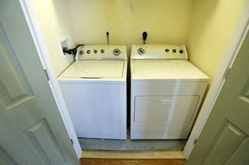 25 Spruce Street 1-3 Beds Apartment, Affordable for Rent - Photo Gallery 6