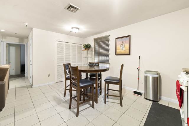 Welcome To 277 Morris Ave Located In A Thriving Community! Apartments