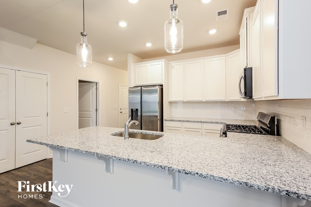 427 Stonefence Drive 4 Beds House for Rent - Photo Gallery 6