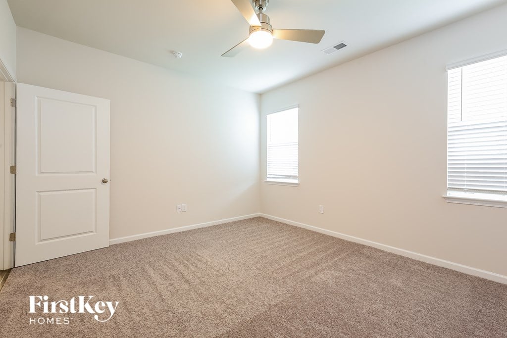 427 Stonefence Drive 4 Beds House for Rent - Photo Gallery 8