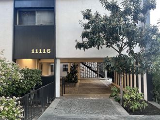 11116 Aqua Vista 1-2 Beds Apartment for Rent