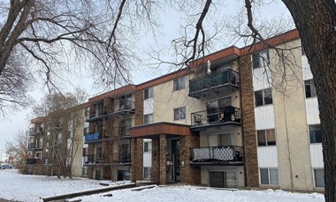 10335 117 Street Northwest 2 Beds Apartment for Rent