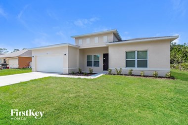 717 Lavender St SE 4 Beds Apartment for Rent
