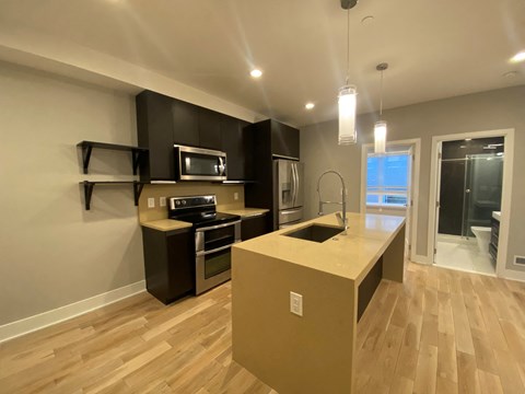 944 North Marshall Street 2-4 Beds Apartment for Rent - Photo Gallery 9