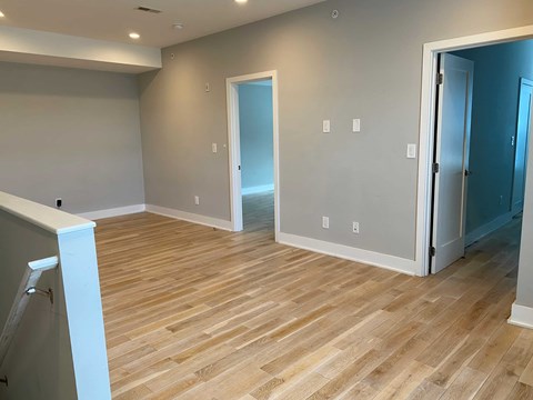 944 North Marshall Street 2-4 Beds Apartment for Rent - Photo Gallery 12