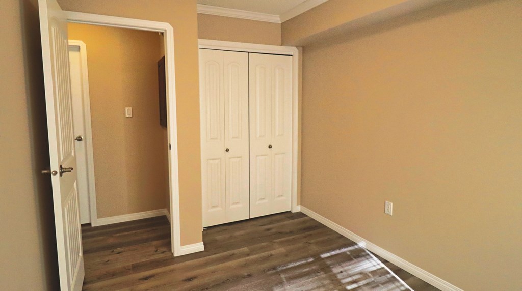 402 5202 49 Street 2 Beds House for Rent - Photo Gallery 10