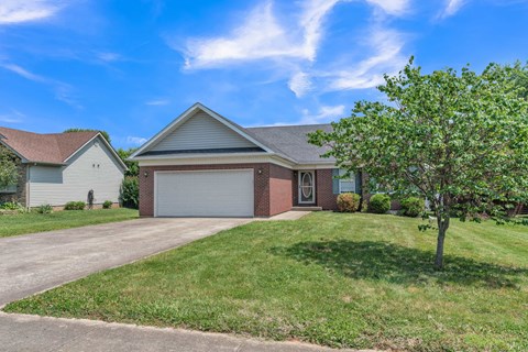 660 Helm Ln 3 Beds Apartment for Rent