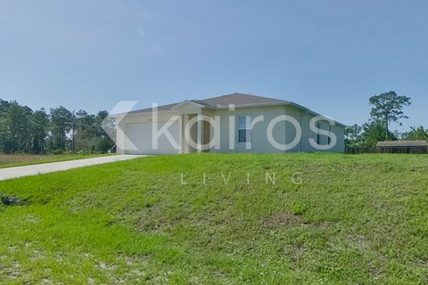 4204 E 5Th St 4 Beds Apartment for Rent