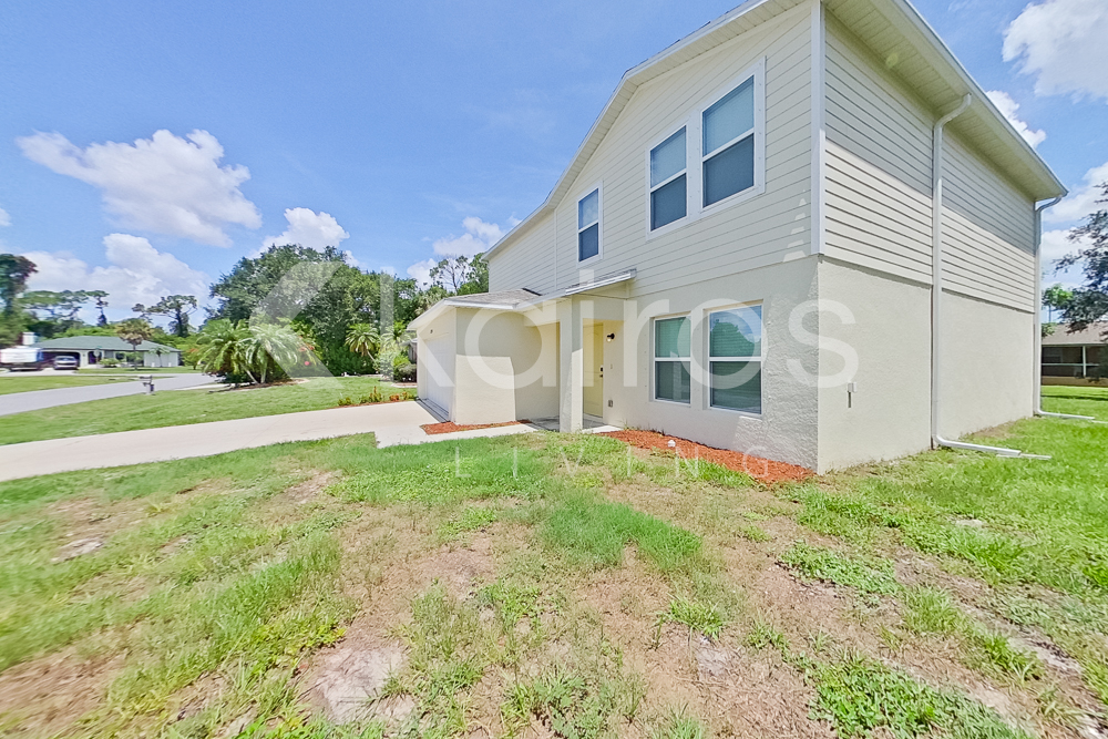 18354 Koala Ave 5 Beds Apartment for Rent