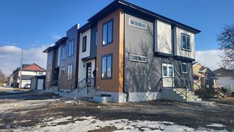 AD19-567 1 Bed Apartment for Rent