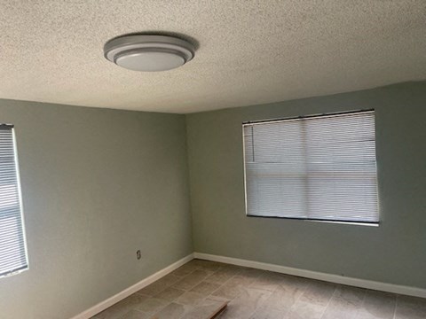 121 Alice St. 3 Beds Apartment for Rent