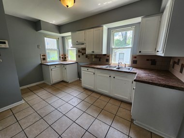 307 W. 49Th Avenue 3 Beds Apartment for Rent