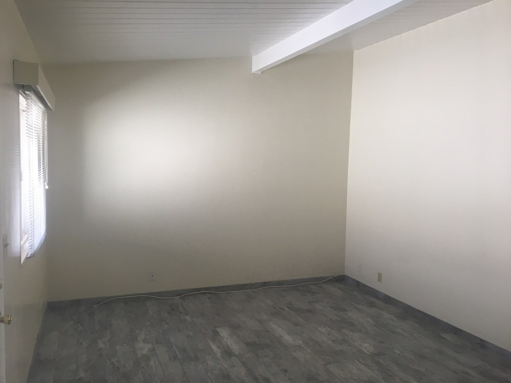 608-612 Santa Barbara St. 1 Bed Apartment for Rent - Photo Gallery 6