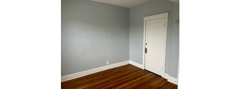 3 Bedrooms, 1 Bathroom