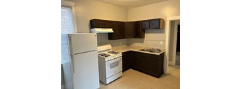 2 Bedrooms, 1 Bathroom