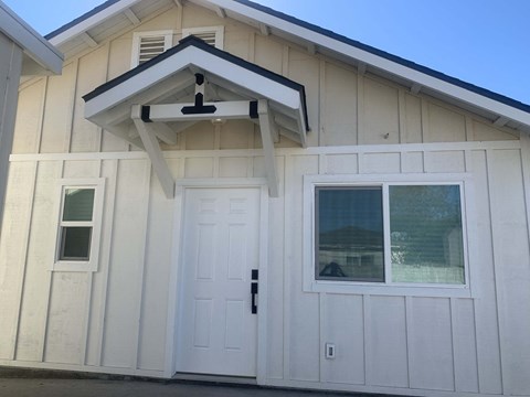 101 W Barnett 3 Beds Apartment for Rent