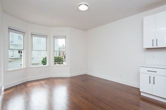 1690 North Point Street Studio-2 Beds Apartment for Rent