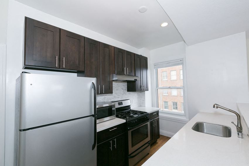 1801 GOUGH Apartments