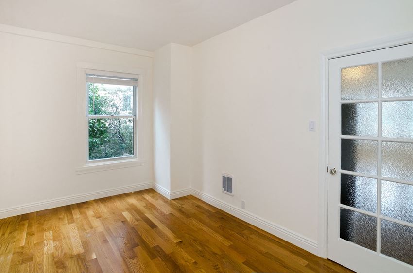 1801 GOUGH Apartments