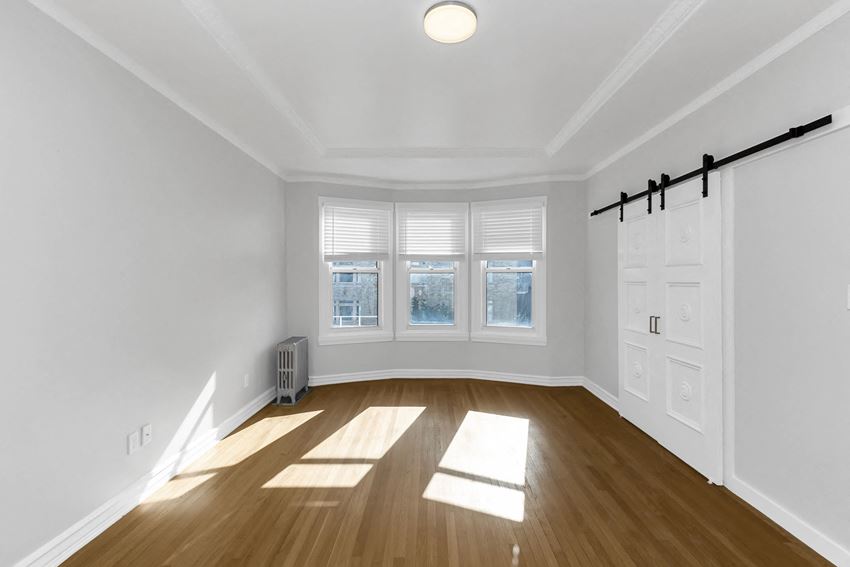 1801 GOUGH Apartments