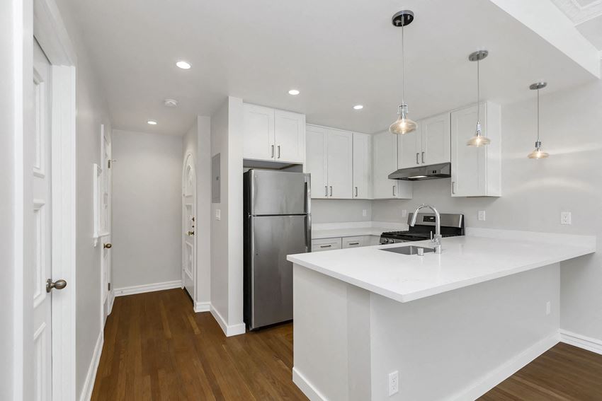 1801 GOUGH Apartments