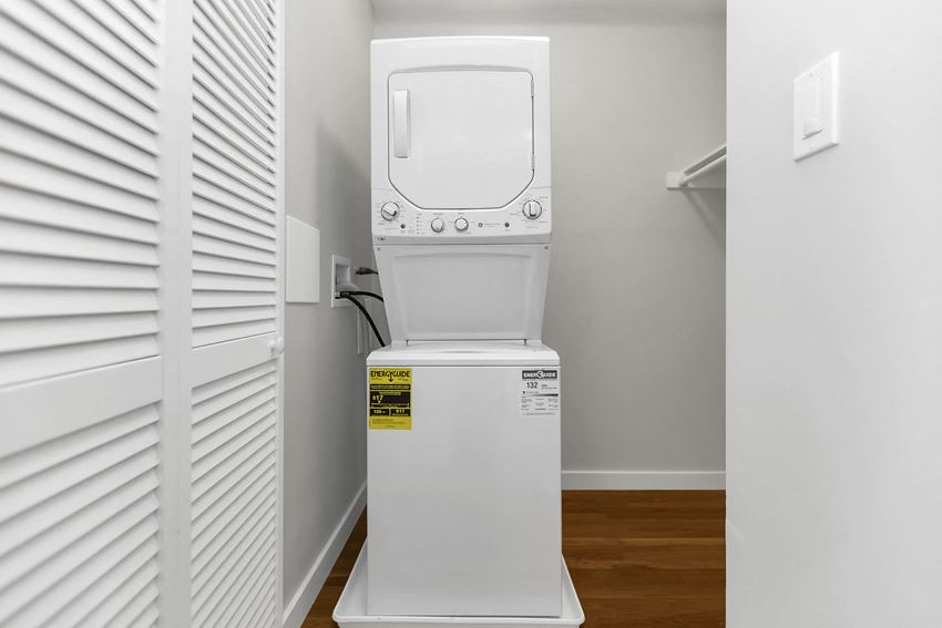 1801 GOUGH Apartments