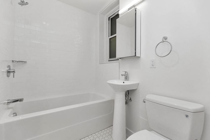 1801 GOUGH Apartments