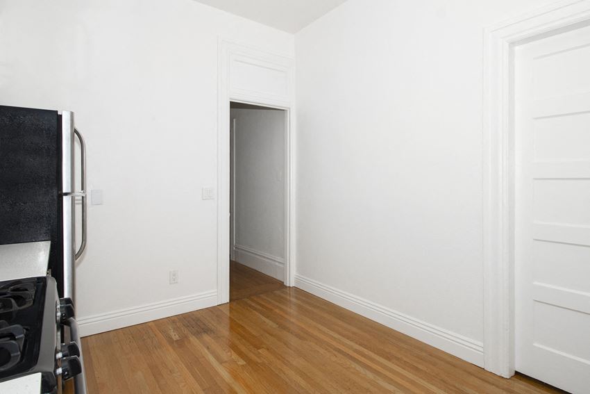 3272 MISSION Apartments