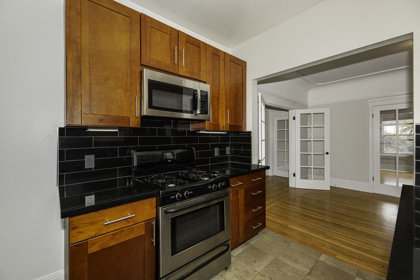 4540 CALIFORNIA Apartments