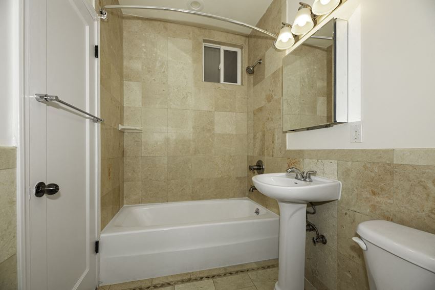 4540 CALIFORNIA Apartments