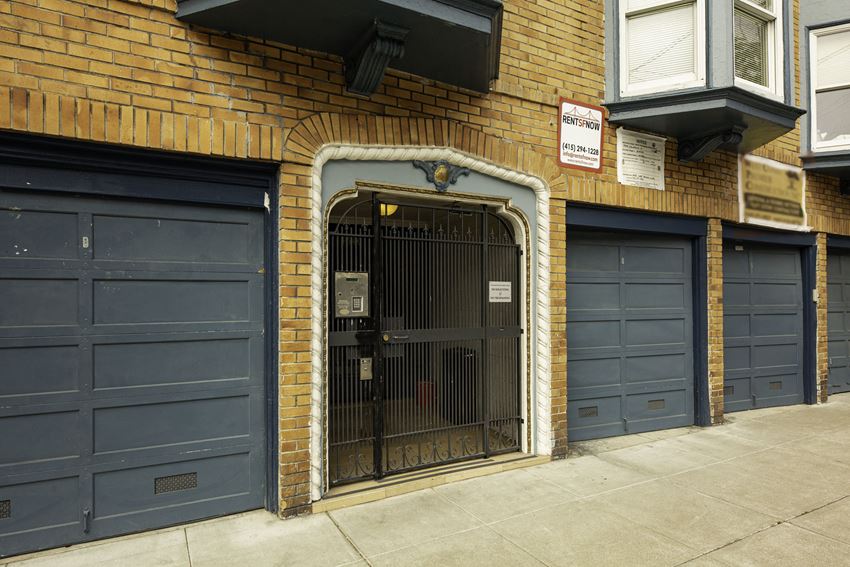 4540 CALIFORNIA Apartments