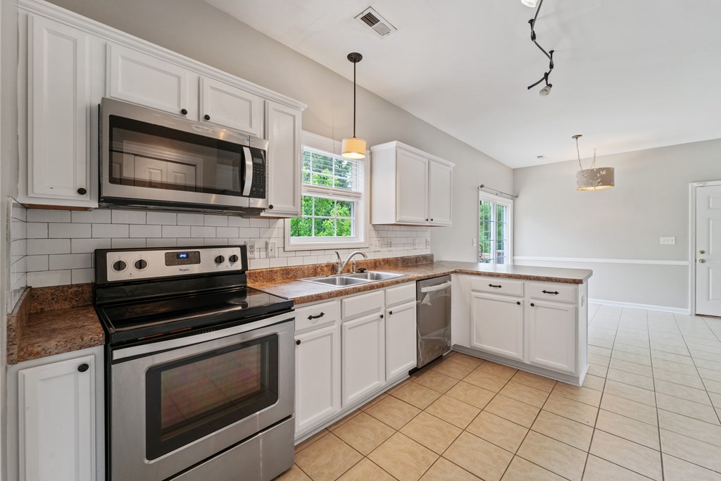 105 Bridgeway Court 3 Beds House for Rent - Photo Gallery 24