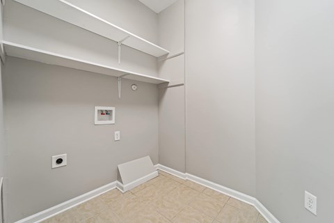 105 Bridgeway Court 3 Beds Apartment for Rent