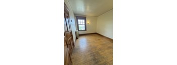 731-8: 3 Bedrooms, 1.5 Bathrooms