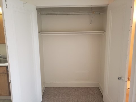 1321 E 1st St Studio-1 Bed Apartment for Rent - Photo Gallery 9