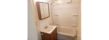 1321-111: 1 Bedroom, 1 Bathroom