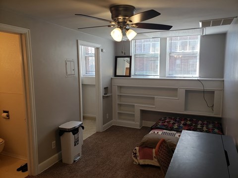 1321 E 1st St Studio-1 Bed Apartment for Rent - Photo Gallery 7