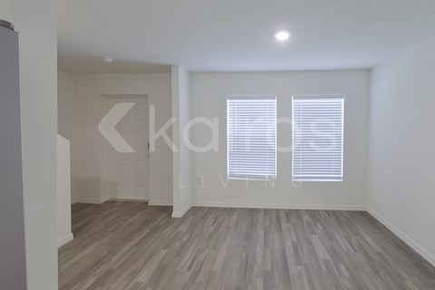 293 Cornelius Blvd 5 Beds Apartment for Rent