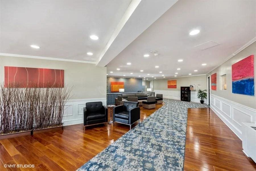 Broadfalls Apartments