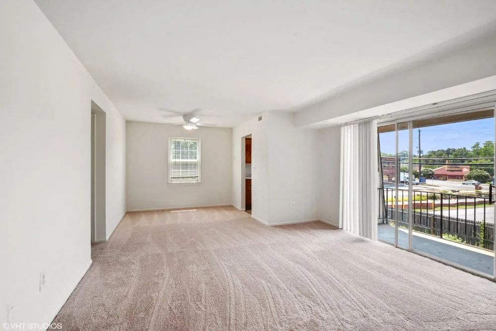 Large living space with plenty of room for large furniture