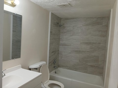 2500 Highland Dr. 1-2 Beds Apartment for Rent