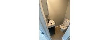 Studio, 1 Bathroom