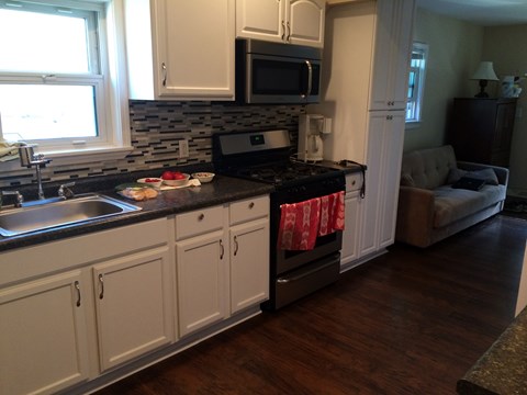 3051 Queen Street 3 Beds Apartment for Rent
