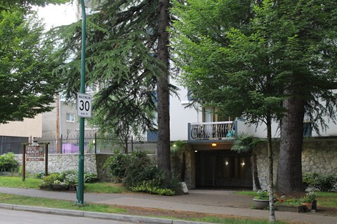 A building with a sign that says 30 on it.