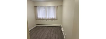 2 Bedrooms, 1 Bathroom
