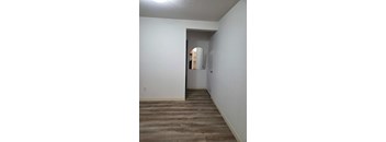2 bedrooms, 1 bathroom