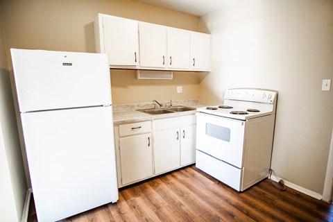 2711 Woodrow Dr. 1-2 Beds Apartment for Rent