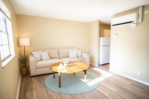 2711 Woodrow Dr. 1-2 Beds Apartment for Rent